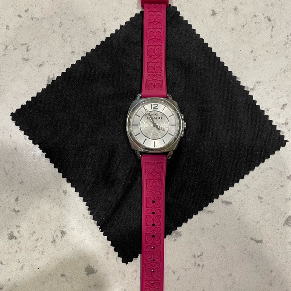 Coach Watch - Picture 3 of 4